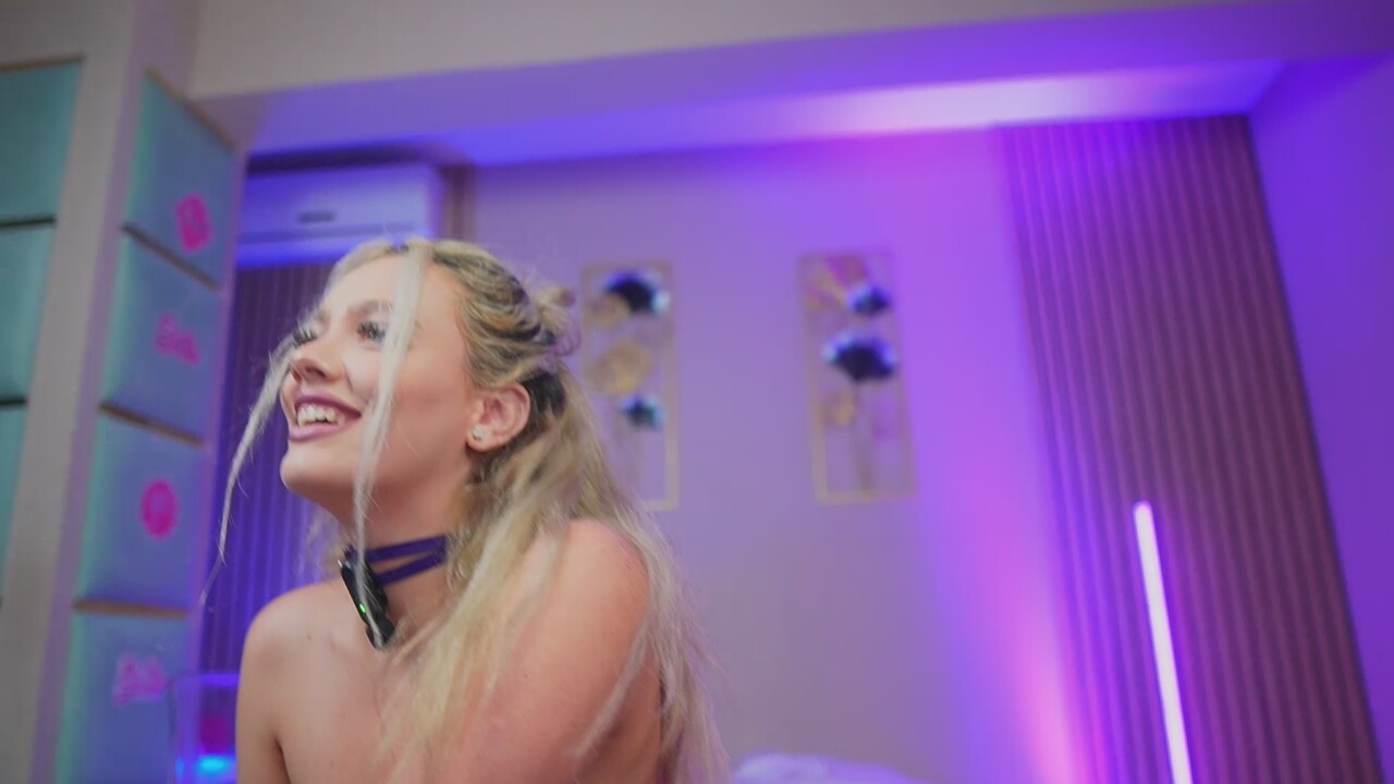 SabrinaJadeX