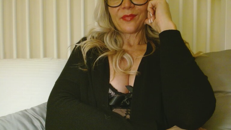 MissMilaRae's Streamate show and profile