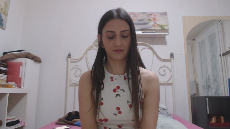 LilyR's Streamate show and profile