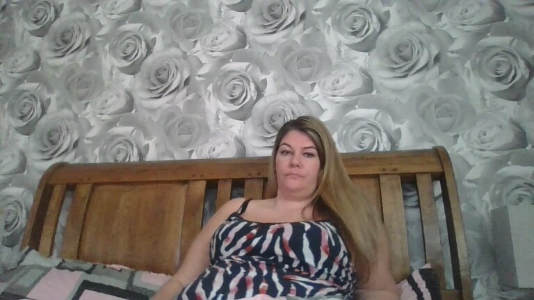 BabyCakesUK's Streamate show and profile